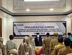 Panitia Ajudikasi PTSL Padangpanjang Jalani Pengucapan Sumpah