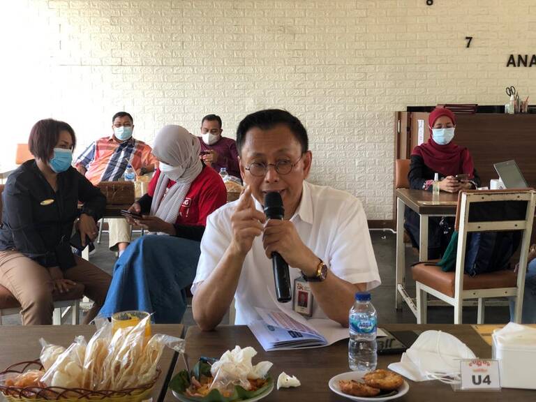 Kepala Otoritas Jasa Keuangan (OJK) Sumatera Barat Yusri