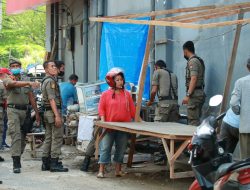 Satpol PP Padang Kembalikan Fungsi Jalan