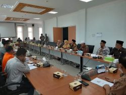 Penghasilan Anggota Dewan Dipotong Rp300 Ribu
