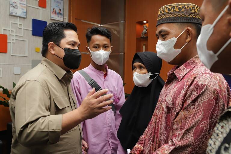 Menteri BUMN Erick Thohir kunjungi agen BRILink di Lampung