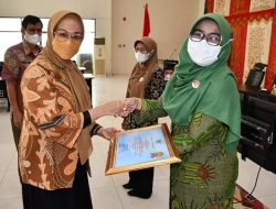 Ciptakan Inovasi, 38 OPD di Padang Terima Penghargaan