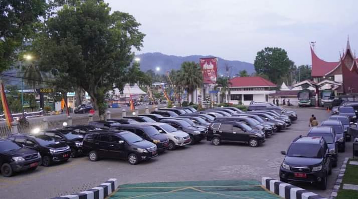 Pemkab Sijunjung melakukan tes phisik mobil nasional (Mobnas).