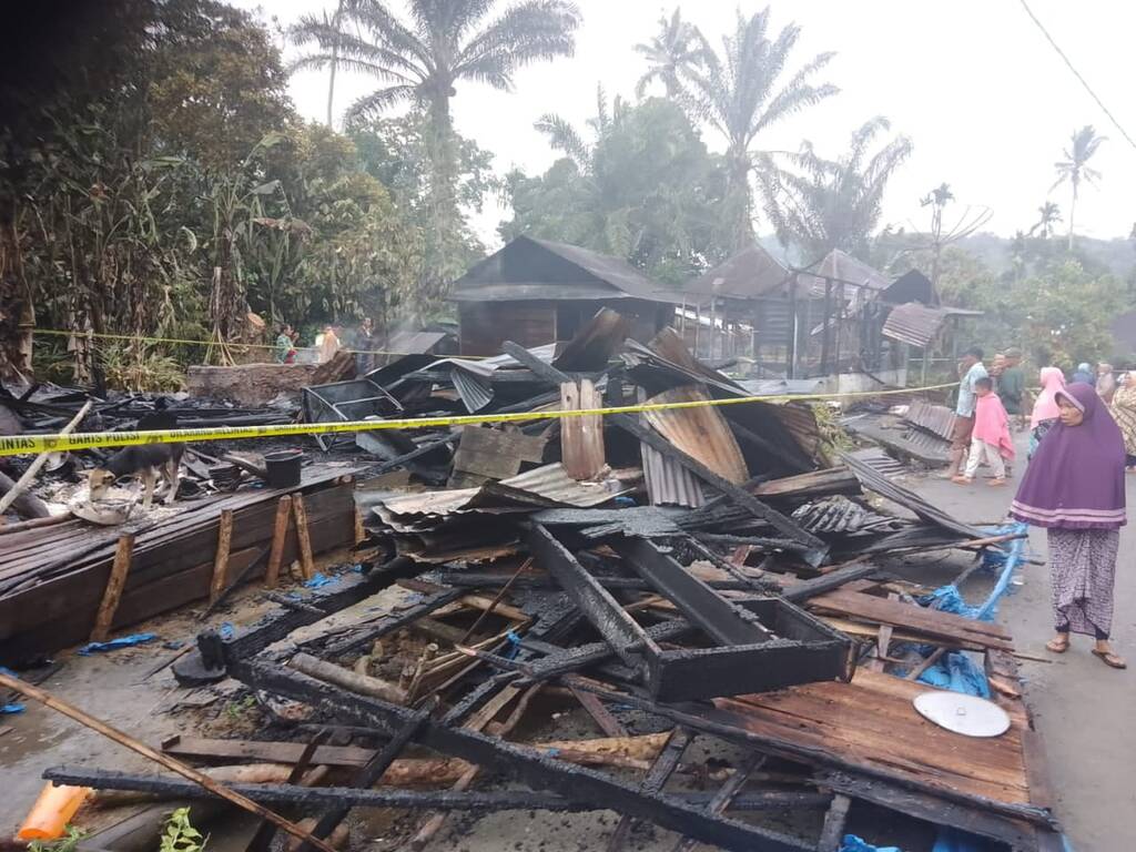 Satu Orang Meninggal, Tiga Unit Rumah di Pasaman jadi Abu