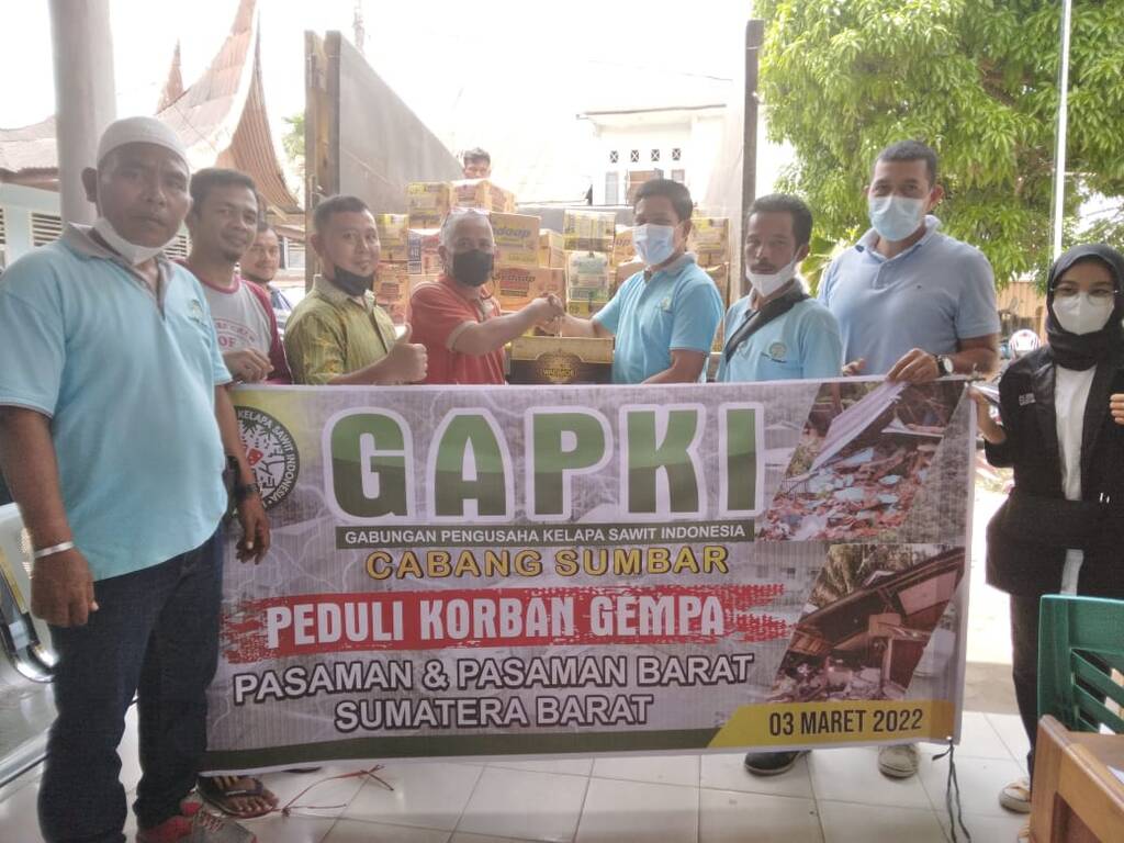 GAPKI Cabang Sumatera Barat, salurkan paket sembako bagi korban gempa Pasaman.