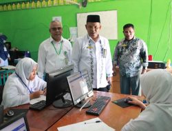 Kakankemenag Padangpariaman Tinjau Pelaksanaan Ujian Madrasah