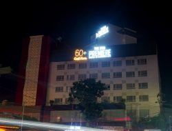 Peringati Earth Hour, The Premiere Hotel Padang Nyalakan Lilin
