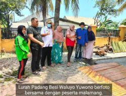 Jelang Ramadan, Kelurahan Padang Besi Gelar Tradisi Malamang