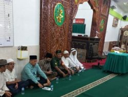 Babinsa Padang Timur Tinjau Penutupan Pesantren Ramadan