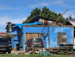 Korban Puting Beliung di Pasia Nan TIgo Dapat Bantuan