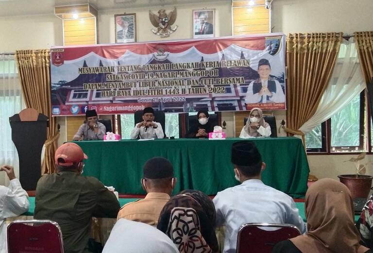 Hadapi Lebaran, Pemnag Nagari Manggopoh dan Relawan Satgas Covid- 19 Gelar Rakor