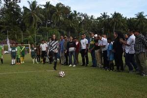 Sesditjen PDP Kemendes PDTT Buka Festival Sepakbola U 12 Piala Walikota Pariaman 