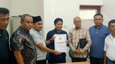 Hamdanus Balon Ketiga Ambil Formulir Caketum KONI Sumbar