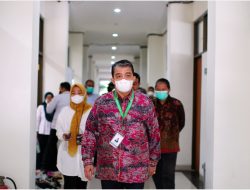 Rektor Unand Tinjau Pelaksanaan UTBK-SBMPTN