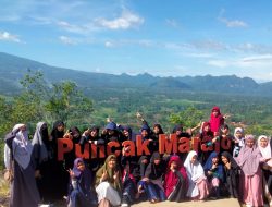 Semangat yang membara di Tempat Bersejarah, Puncak Marajo