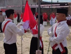 Warga Komplek Perumahan Lubuk Intan dan Pesona II Gelar Upacara HUT ke-77 RI