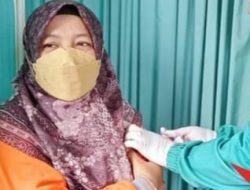 SDM Kesehatan di Padangpanjang Dapatkan Vaksin Booster Kedua