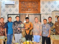 Wako Padang Hendri Septa Bahas ‘Sister City’ Padang dengan Dua Kota di Tiongkok