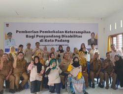 Disnakerin Kota Padang Beri Pelatihan Membatik pada Disabilitas