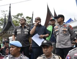 DPRD Sumbar Janji Tindaklanjuti Tuntutan Pengemudi Ojek Online