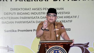 Kemenparekraf Gelar Coaching Clinic KUR Syariah di Kota Padang