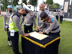 Permudah Masyarakat Pembuatan SIM, BRI Serahkan CSR ke Polres Pasaman