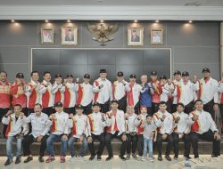 Gubernur Lepas Kontingen Porwanas PWI Sumbar ke Malang