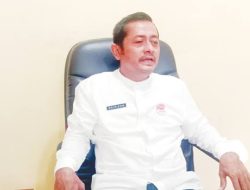 Bersihkan Sampah Pantai Padang, DLH Klaim Butuh Traktor