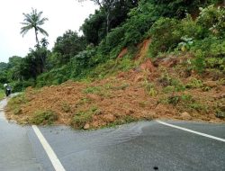 Dampak Intensitas Hujan Tinggi, Wakil Padang: Camat dan Lurah Monitor ke Lapangan