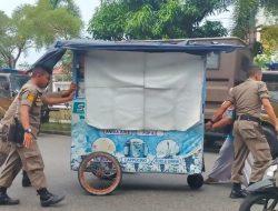 Berjualan di Atas Fasum, Lima Lapak Pedagang Ditertibkan Satpol PP