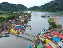 Rampung, Jembatan Gantung Sungai Pisang, Pintu Berkah Warga Sekitar