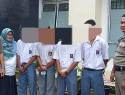 Asyik Bermain Domino, Empat Pelajar Diamankan Satpol PP