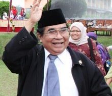 Kabar Duka, mantan Gubernur Sumbar, Azwar Anas Tutup Usia