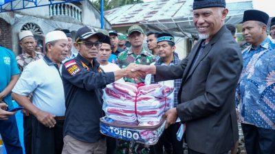 Gubernur Mahyeldi Berikan Bantuan Darurat untuk Korban Kebakaran Rumah Gadang di Kabupaten Solok