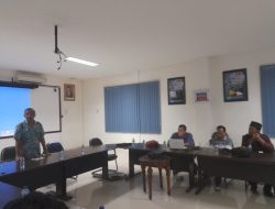 Aqua Dwipayana Motivasi Jajaran Padang Ekspres Group Menangkan Tahun Politik