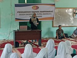 Sosialisasikan Bisnis Menerapkan Teknologi Informasi, Tim PKM UPI YPTK Berikan Penyuluhan di YABNI Padang.