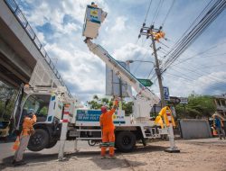 Banyak Kabel dan Tiang di Tepi Jalan, yuk Kenali yang Mana Milik PLN.