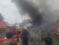 Kebakaran Hanguskan 4 Bangunan, Kerugian Capai Rp 1,5 M