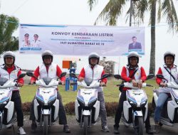 Konvoi Kendaraan PLN Kelilingi Danau Singkarak