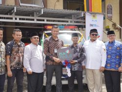 Dukung Fasilitas Kesehatan, PLN Peduli Hadir Salurkan Mobil Ambulance di Tanahdatar