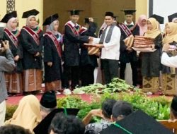 SMA Pembangunan Labor UNP Wisuda Tahfiz 178 Siswa