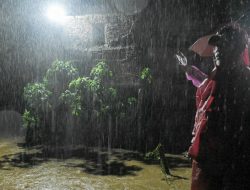 Curah Hujan Masih Tinggi, Mahyeldi Imbau Warga Sumbar Agar Tetap Waspada