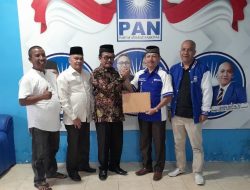 Diantar Owner Hidayah Group Ali Usman Suib, Alizar Chan Kembalikan Formulir Pendaftaran ke DPD PAN