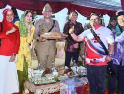 Pawai Telong – telong Tutup Festival Siti Nurbaya, Kecamatan Nanggalo Tampil Memukau