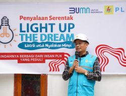 Semarak Kemerdekaan, 84 Keluarga di Sumbar Dihadiahi Listrik Gratis LUTD PLN