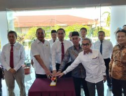 UNP Miliki Sekolah Keterbukaan Informasi Pertama di Indonesia