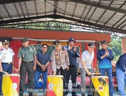 Lomba Selaju Sampan Digelar di Pantai Carocok