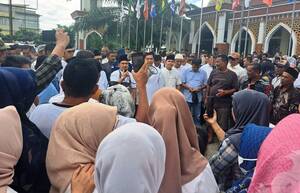 Akhirnya, Pasangan Adi-Romi Bisa Mendaftar ke KPU Dharmasraya