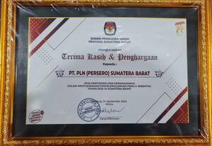 Dukung Kelancaran Pelaksanaan Pemilu 2024, KPU Sumbar Beri Penghargaan untuk PLN UID Sumbar