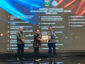 5 Tahun BUMN di Kepemimpinan Erick Thohir, PLN UID Sumbar Raih Penghargaan Zero Accident